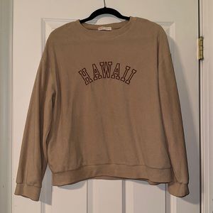 Romwe beige/pink soft hoodless sweatshirt size large